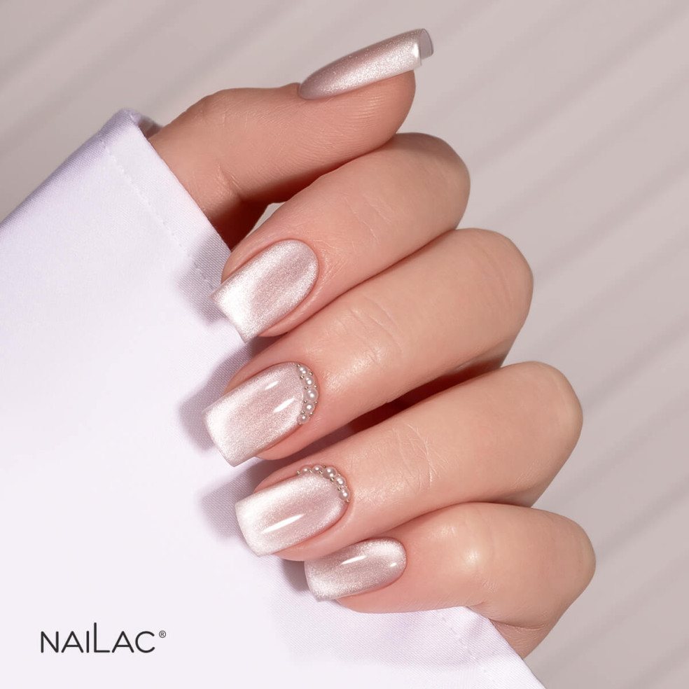 Hybrid top coat Cat Eye Pearl NaiLac...
