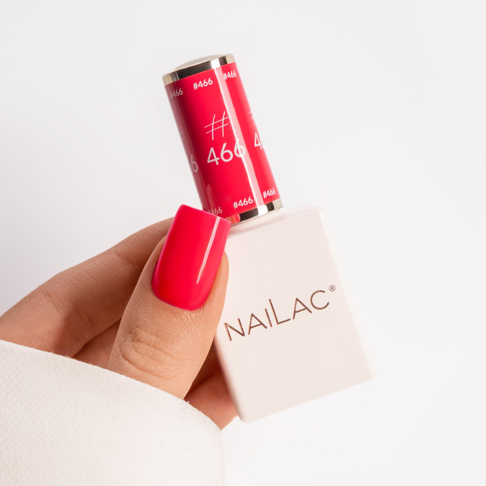 kciuk pomalowany kolorem #466 NaiLac
