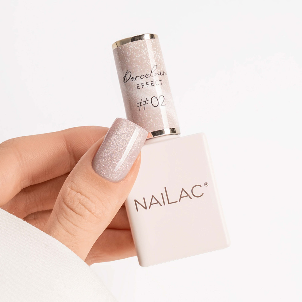 kciuk pomalowany lakierem cat eye Porcelain Effect #02