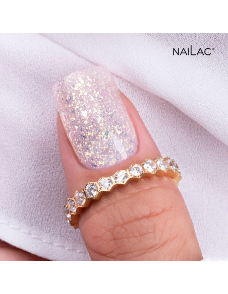 Swan Gel NaiLac - stylizacja paznokci z efektem Flash na kciuku