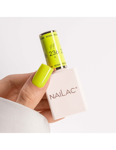 kciuk pomalowany neonowym żółtym  lakierem #236 NaiLac