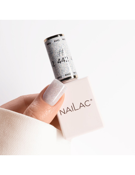 kciuk pomalowany lakierem #442 NaiLac